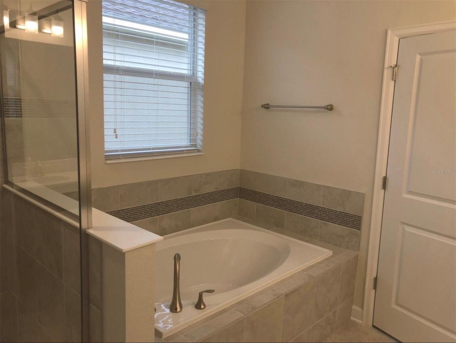 10229 LOVEGRASS LN, ORLANDO, FL — photo 19