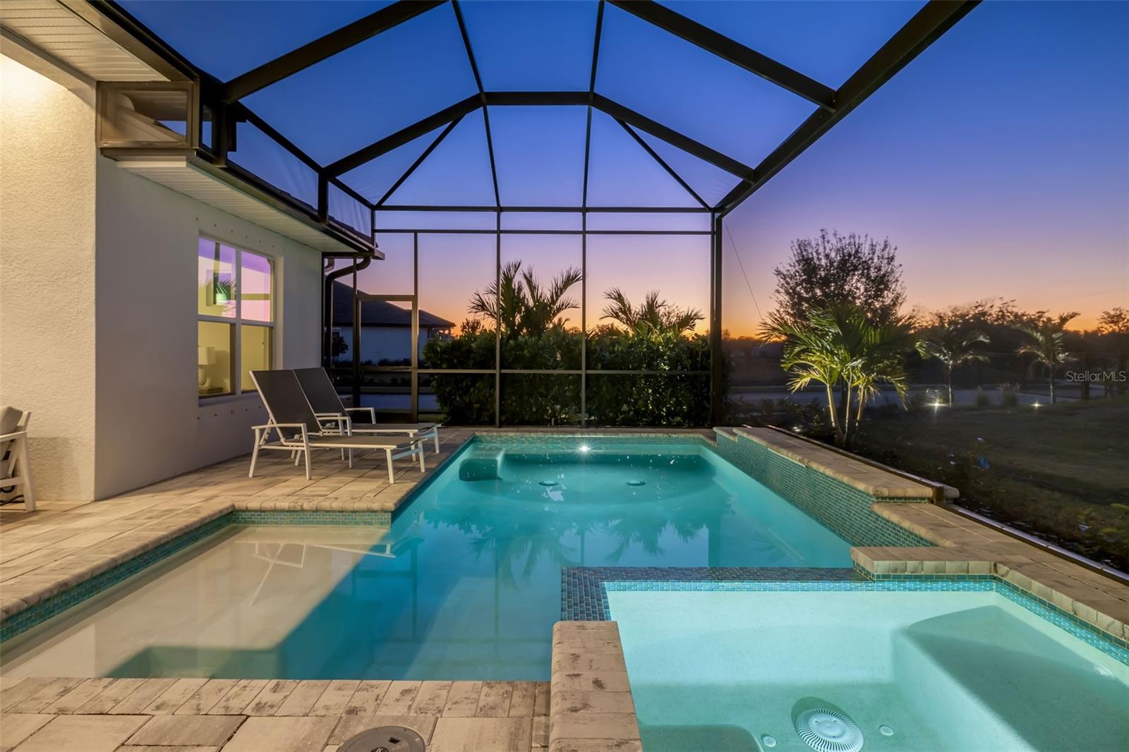 4677 ANTRIM DR, SARASOTA, FL — photo 3