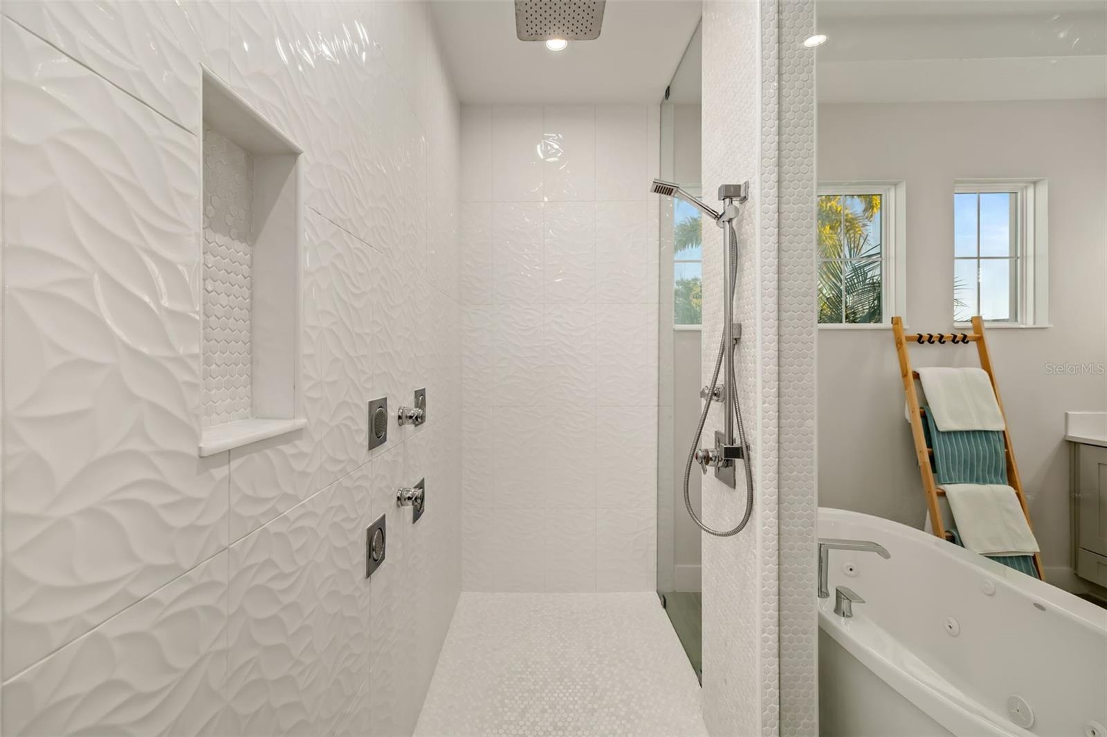 4677 ANTRIM DR, SARASOTA, FL — photo 27