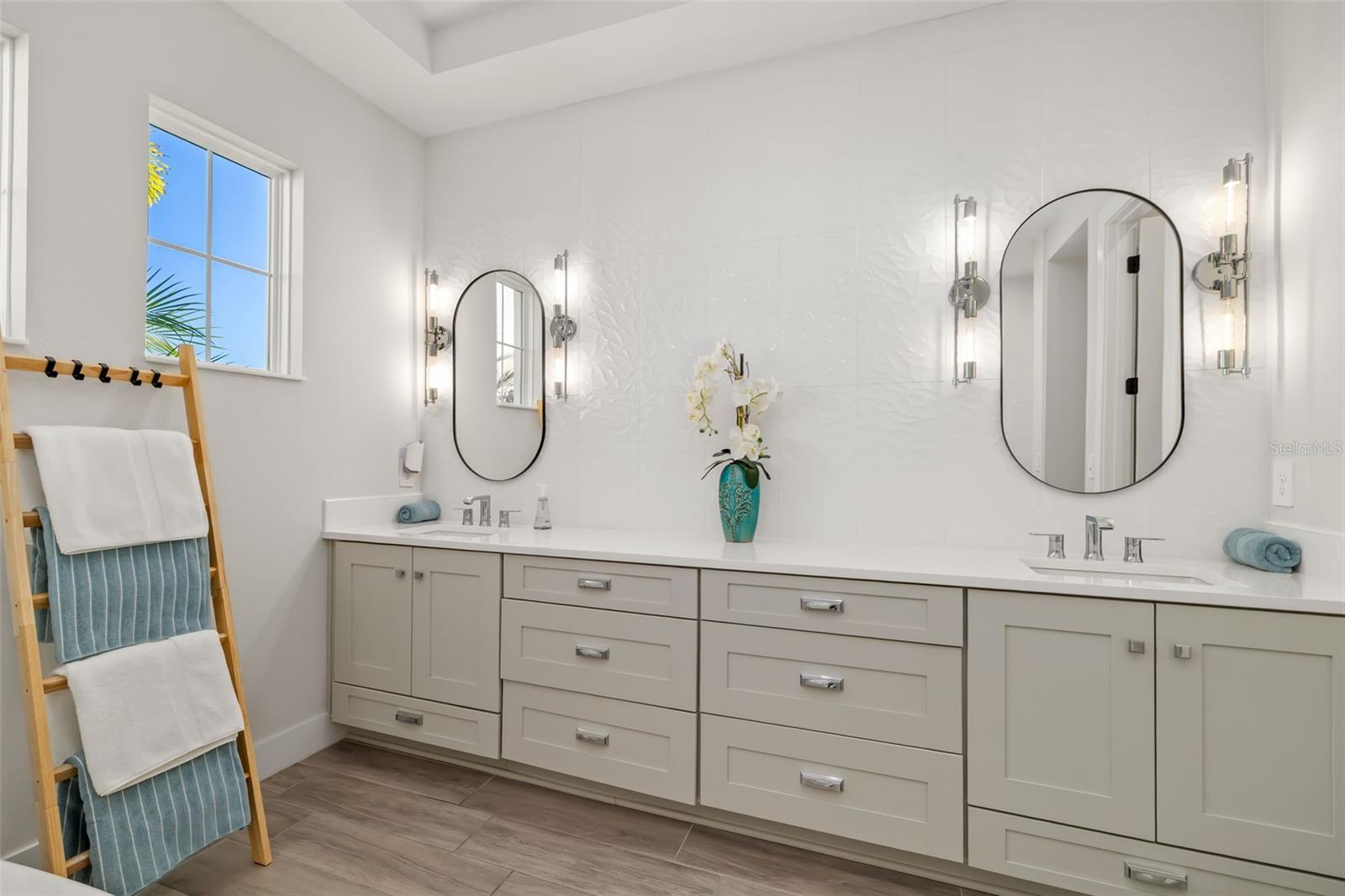 4677 ANTRIM DR, SARASOTA, FL — photo 29