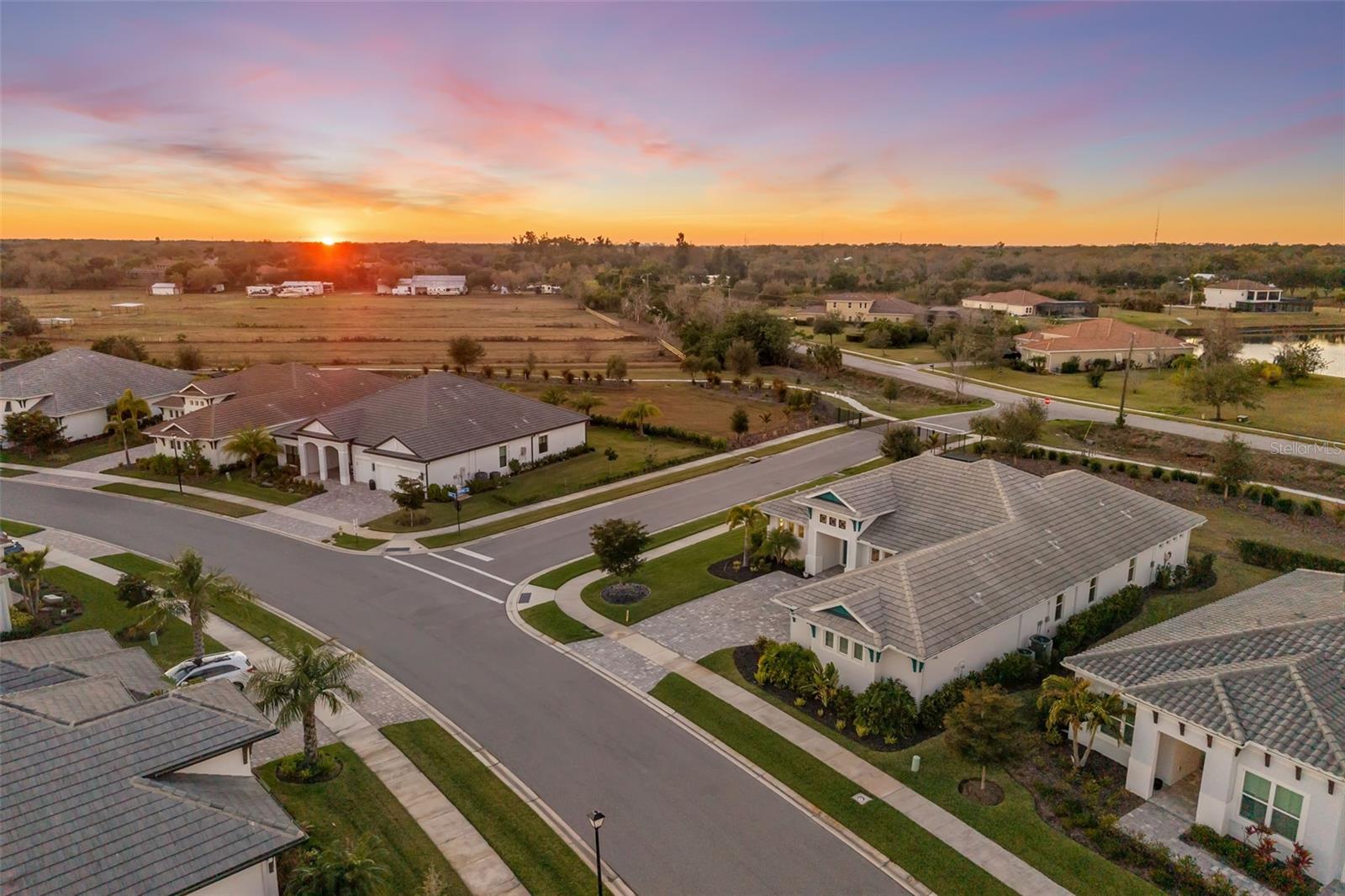 4677 ANTRIM DR, SARASOTA, FL — photo 81
