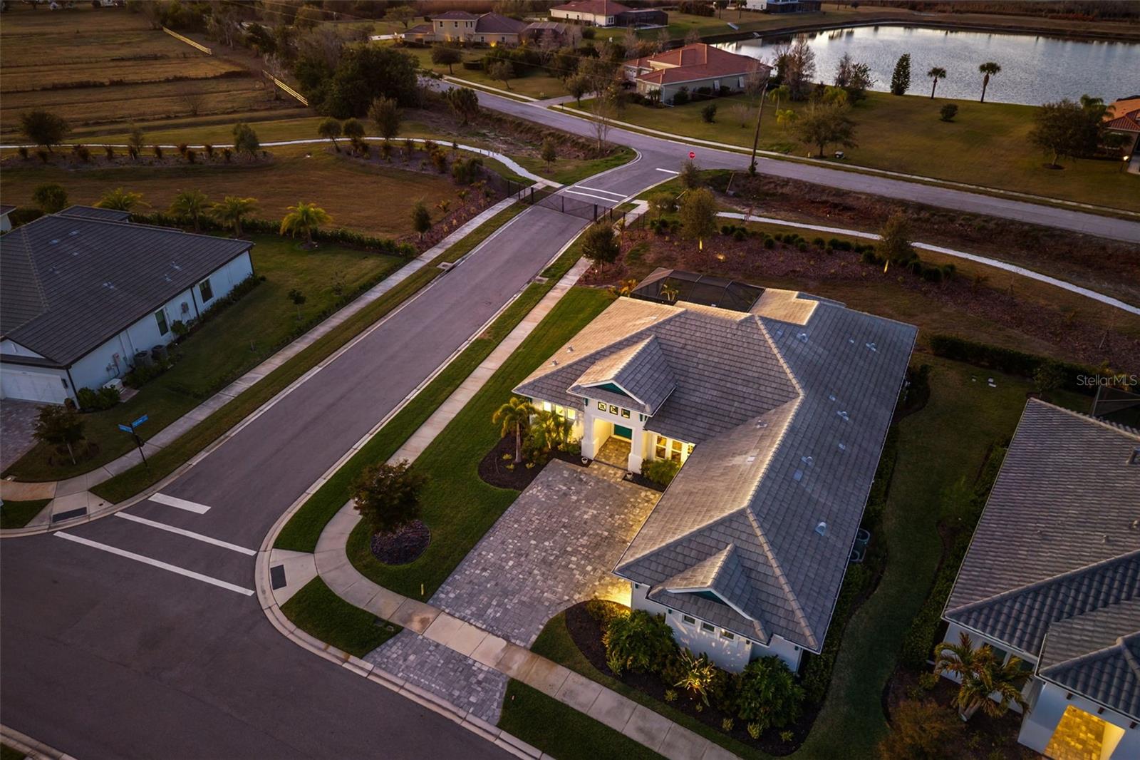 4677 ANTRIM DR, SARASOTA, FL — photo 88