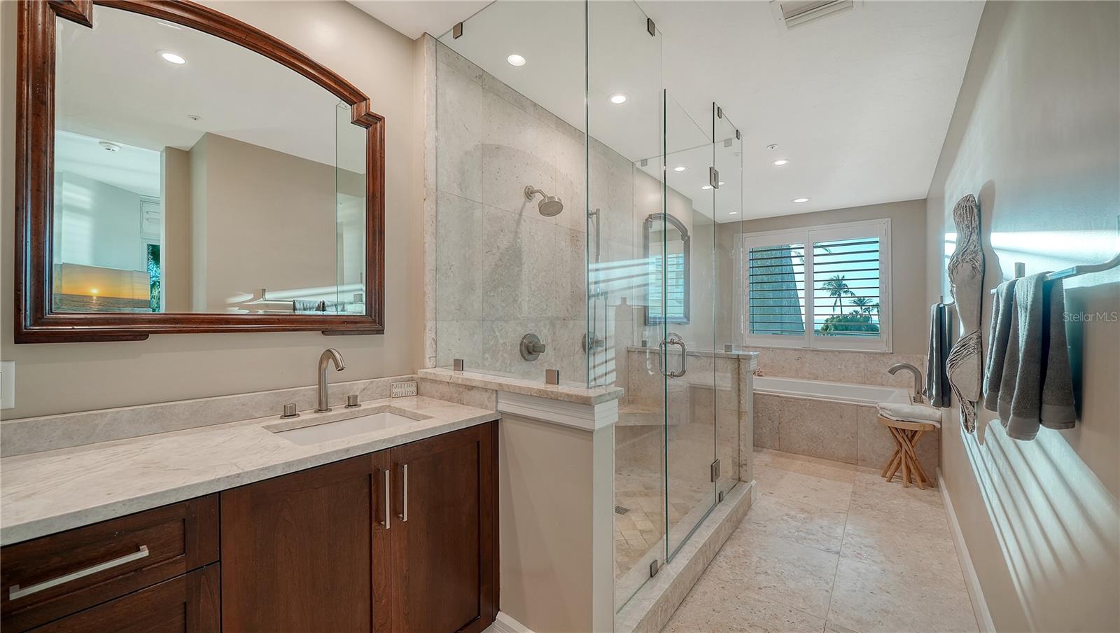 2165 GULF OF MEXICO DR #115, LONGBOAT KEY, FL — photo 17
