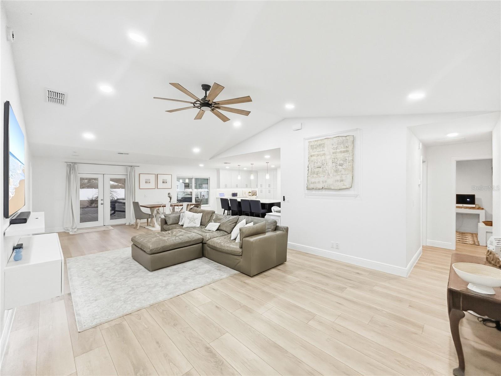 2285 FOX WOOD CT, ST CLOUD, FL — photo 2