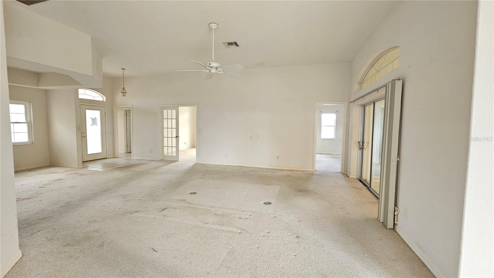 21516 CASTLE VIEW CT, LEESBURG, FL — photo 15