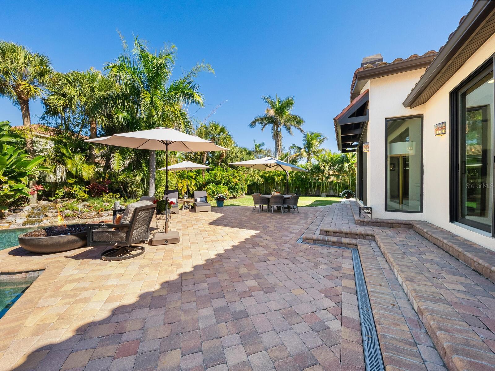 319 BIRD KEY DR, SARASOTA, FL — photo 44