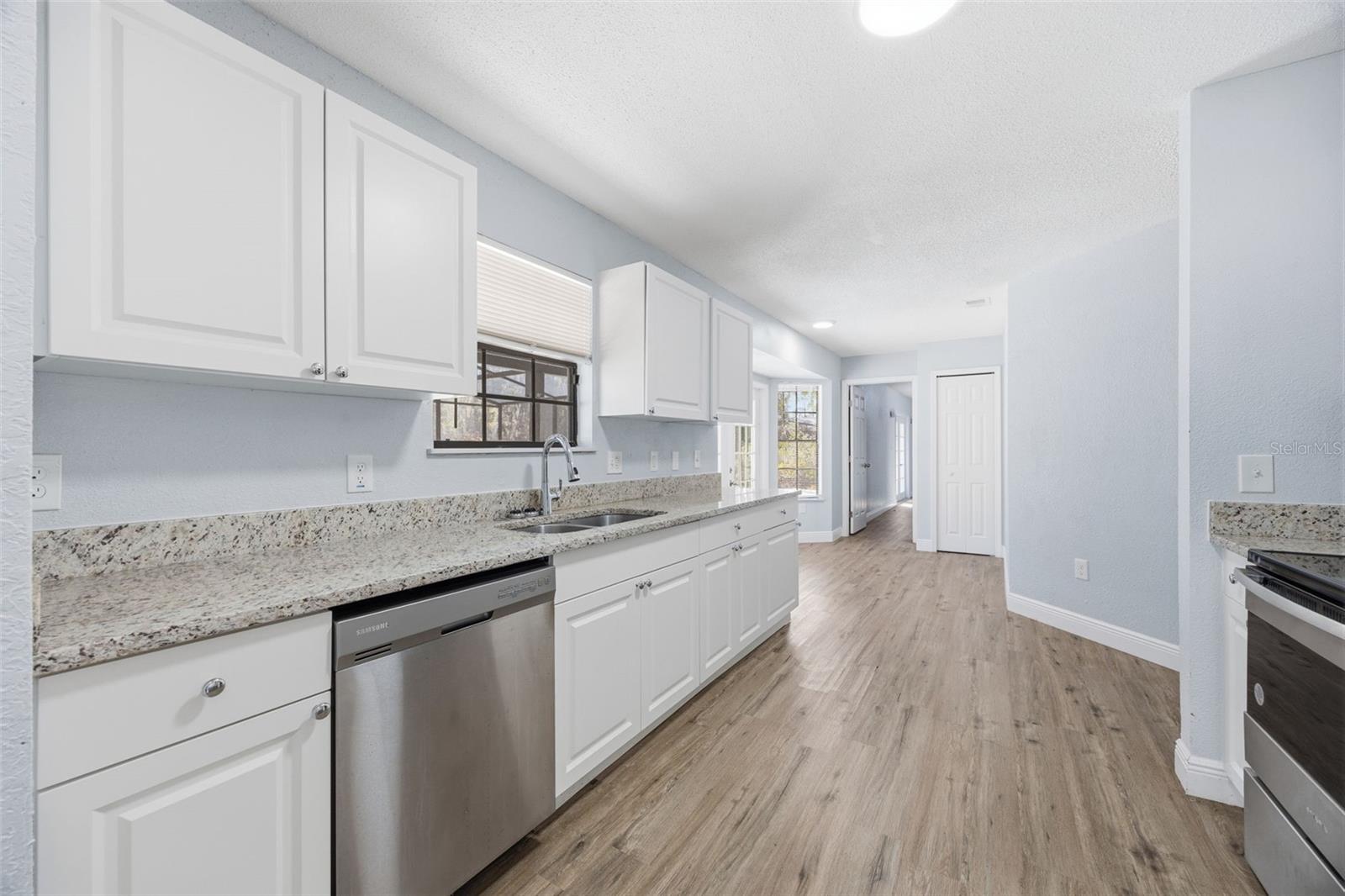 33710 LINDA LN, LEESBURG, FL — photo 17