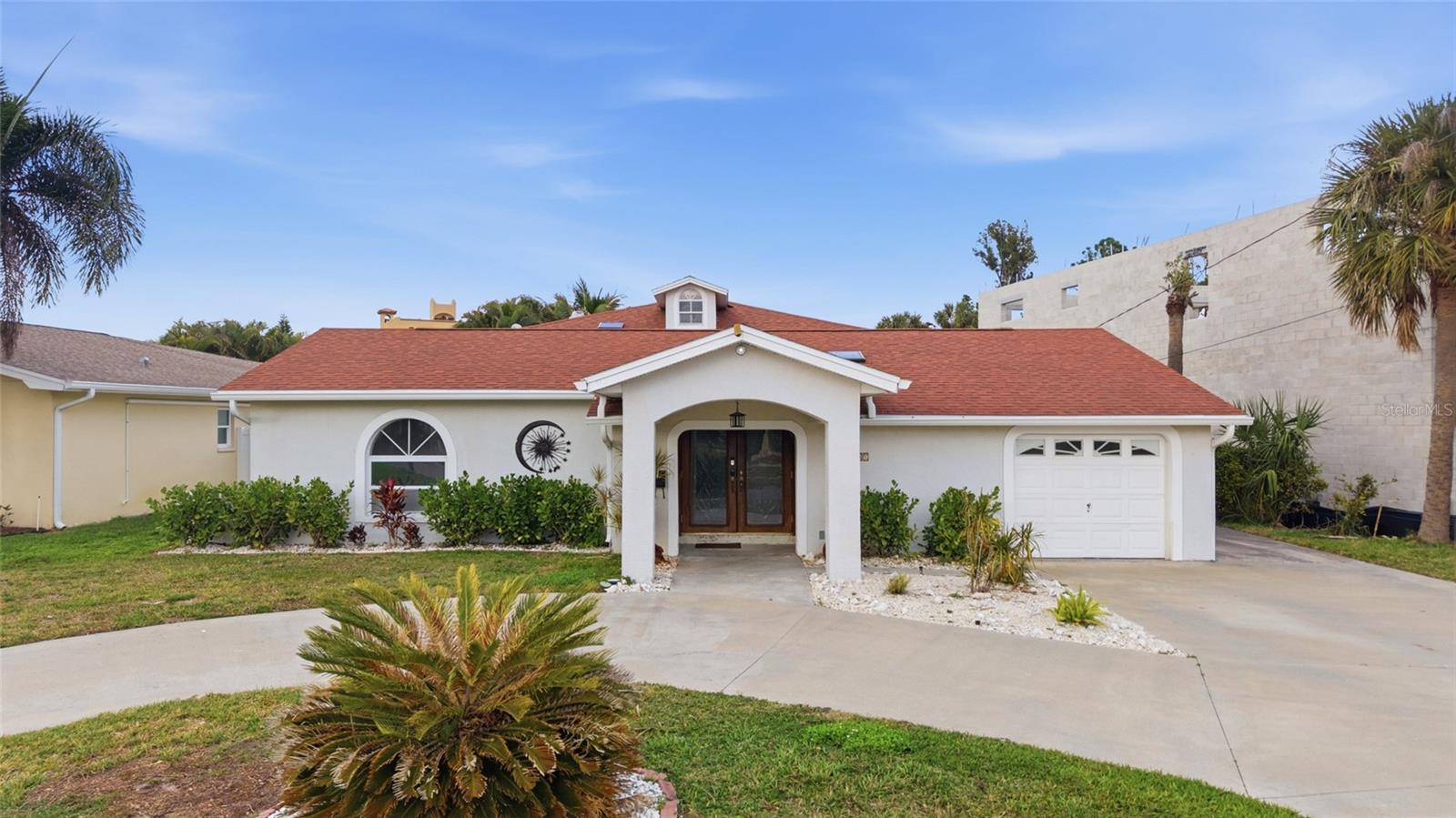 1801 BAYOU GRANDE BLVD NE, ST PETERSBURG, FL — photo 2