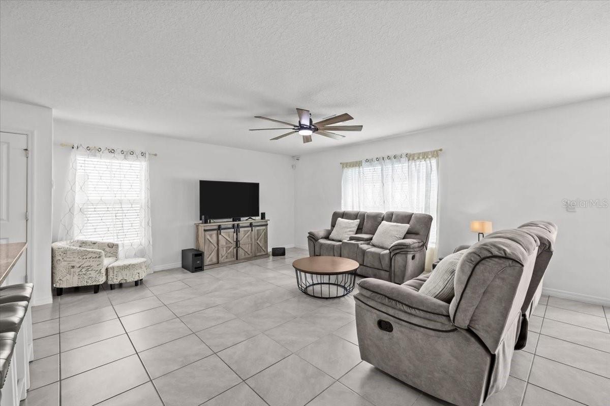 12148 WHITE CYPRESS PL, RIVERVIEW, FL — photo 9