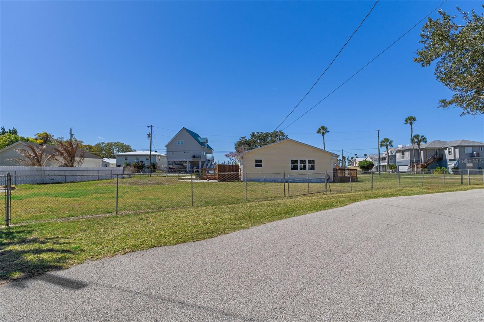7272 WESTWIND ST, WEEKI WACHEE, FL — photo 33