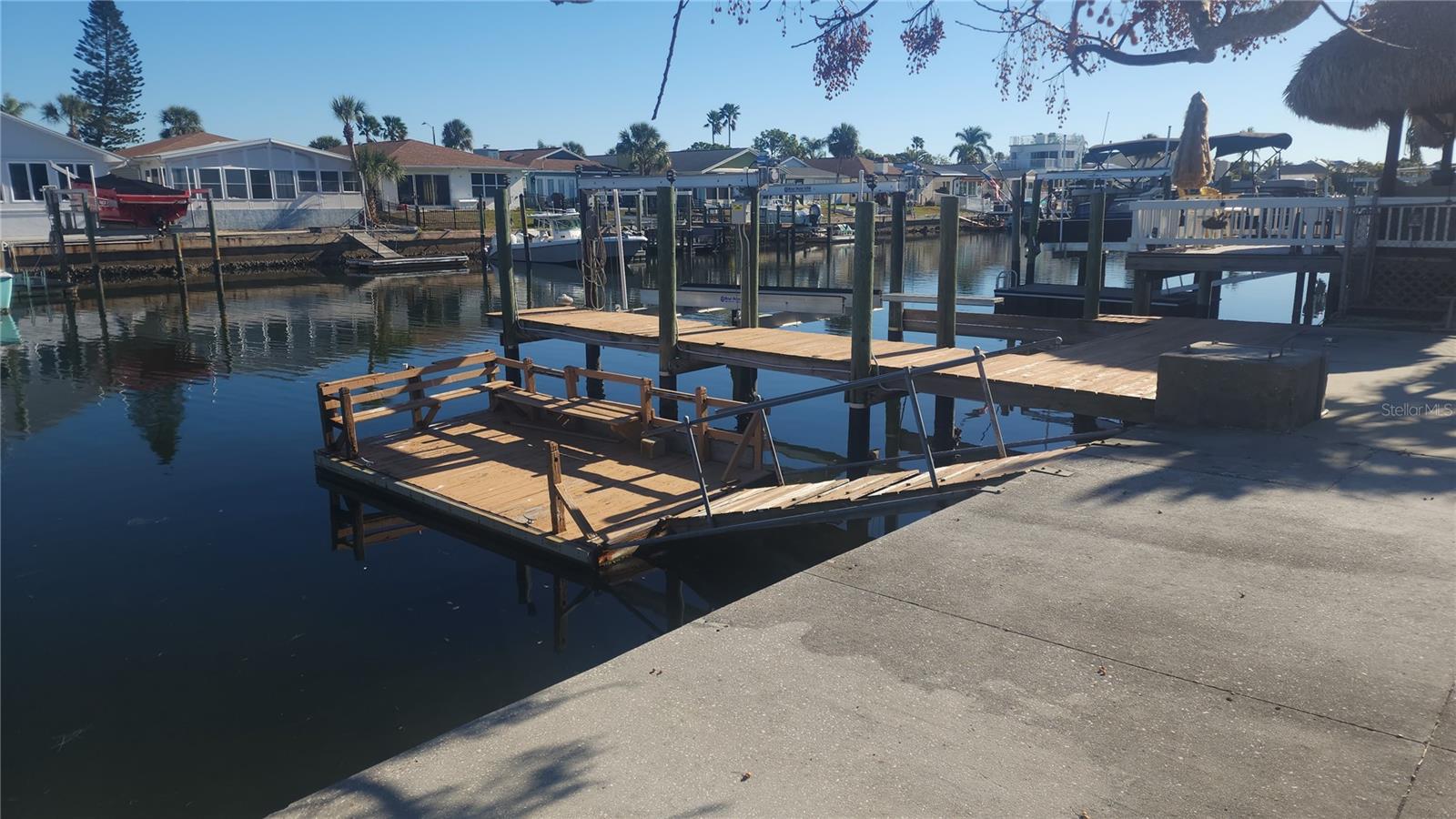 3907 FLORAMAR TER, NEW PORT RICHEY, FL — photo 2