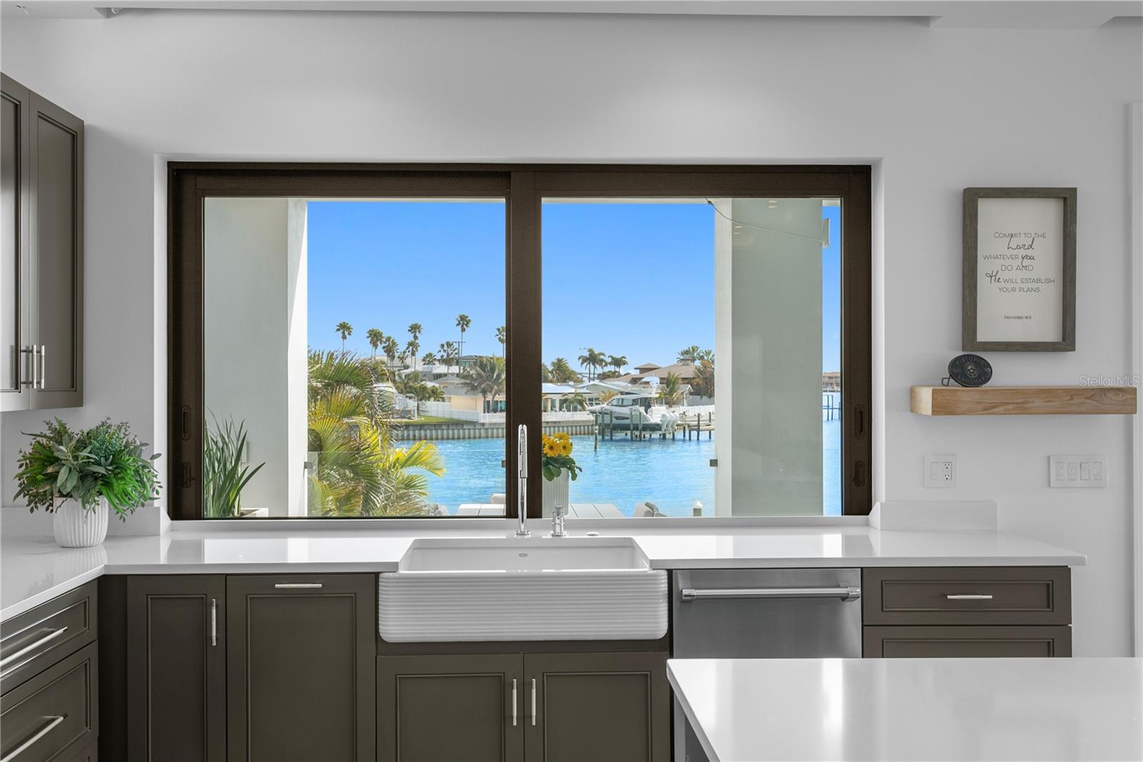 1801 PASS A GRILLE WAY, ST PETE BEACH, FL — photo 16