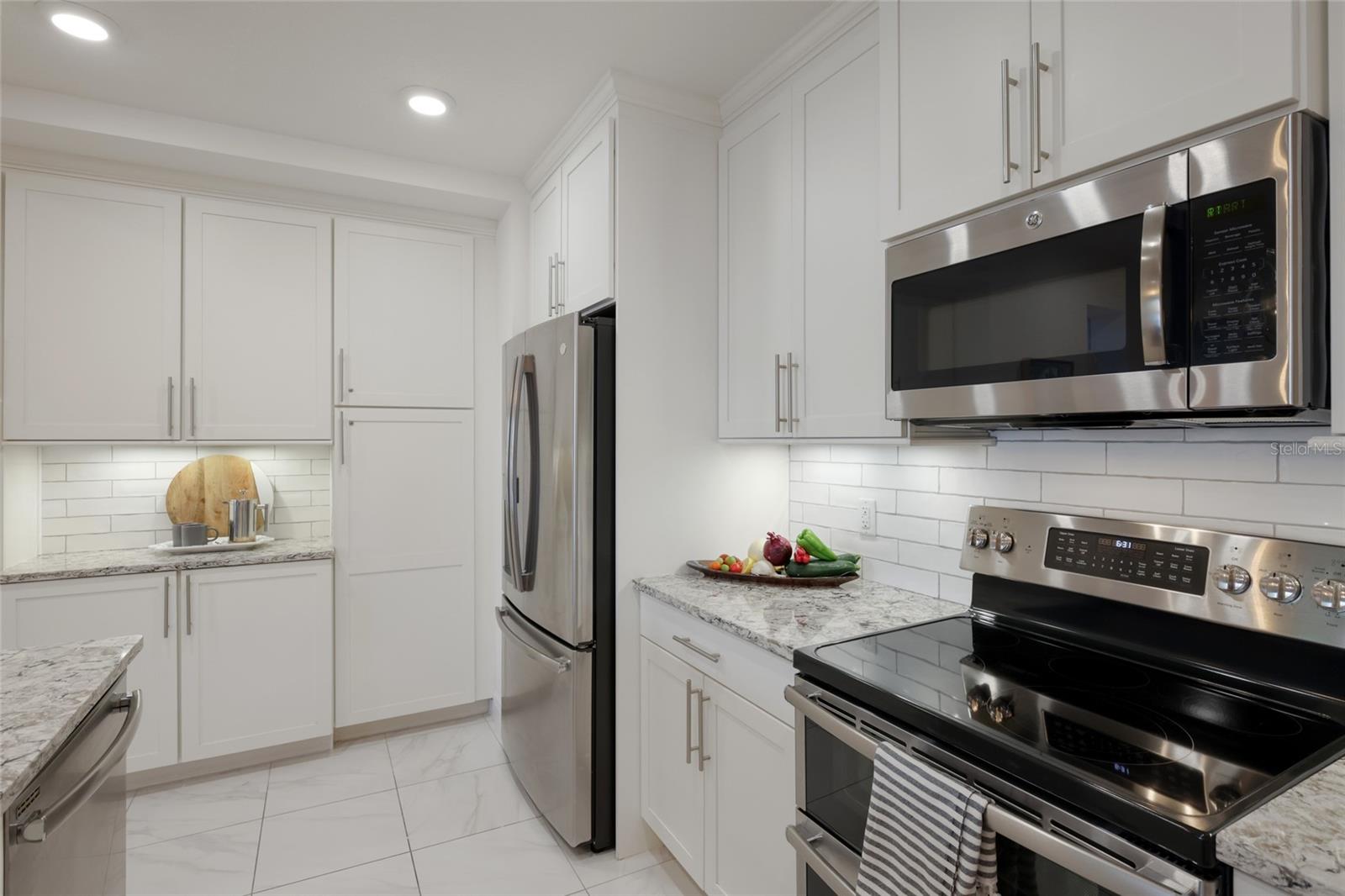 376 ARUBA CIR #203, BRADENTON, FL — photo 13