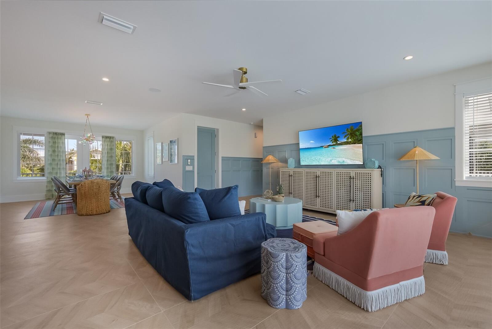 227 S HARBOR DR, HOLMES BEACH, FL — photo 15