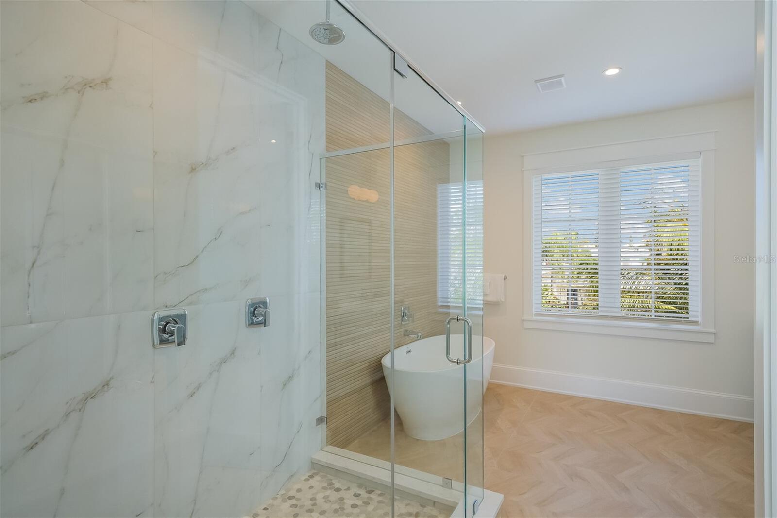 227 S HARBOR DR, HOLMES BEACH, FL — photo 44