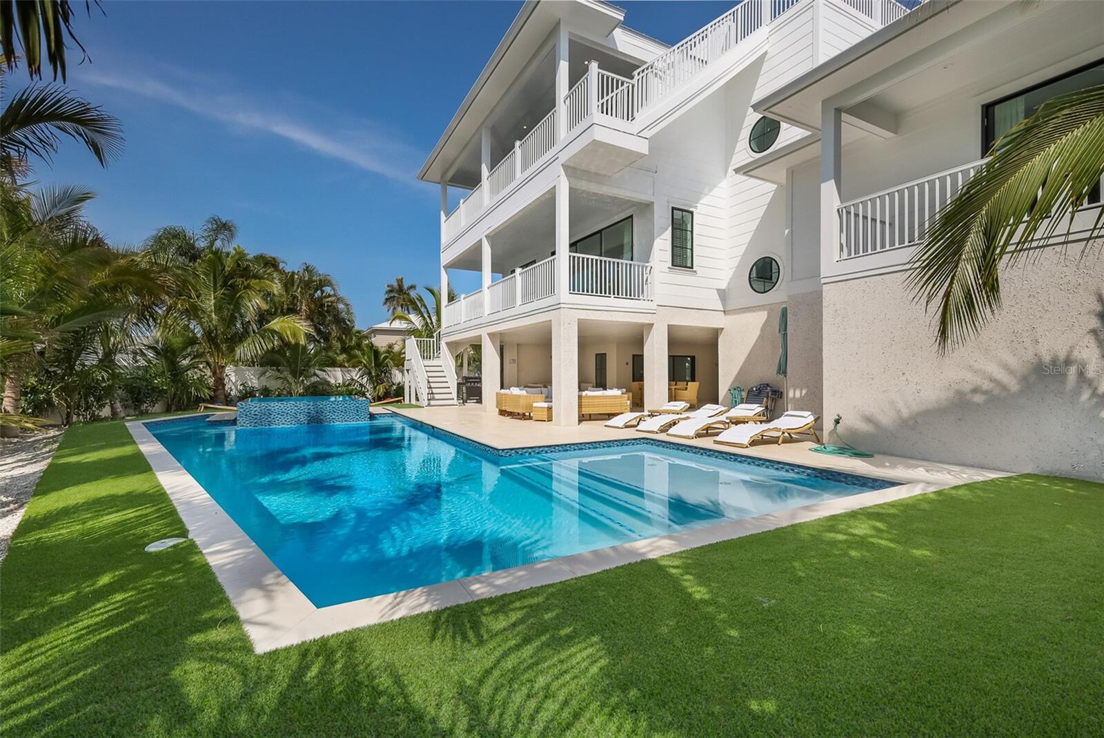 227 S HARBOR DR, HOLMES BEACH, FL — photo 52