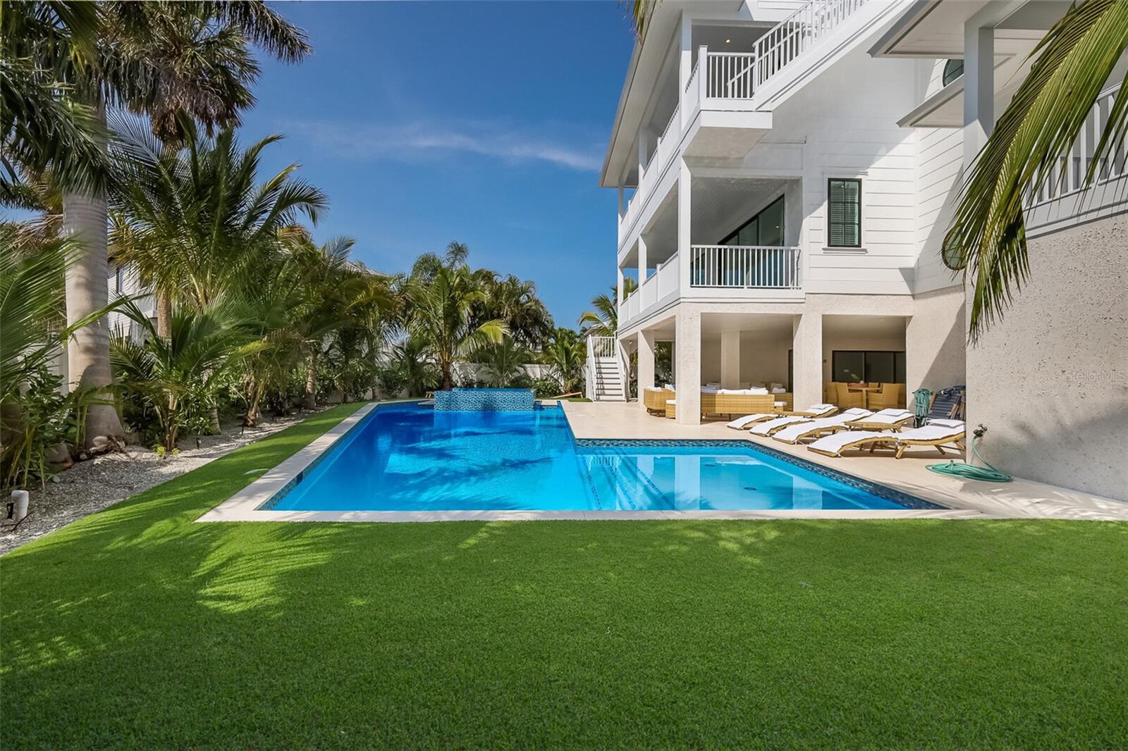 227 S HARBOR DR, HOLMES BEACH, FL — photo 53