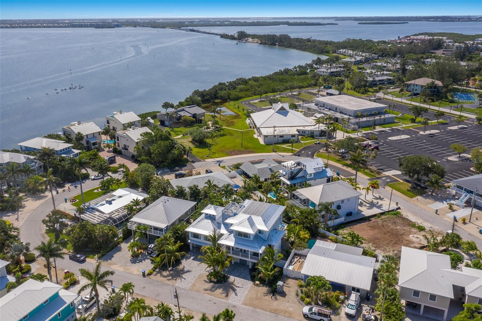 227 S HARBOR DR, HOLMES BEACH, FL — photo 56