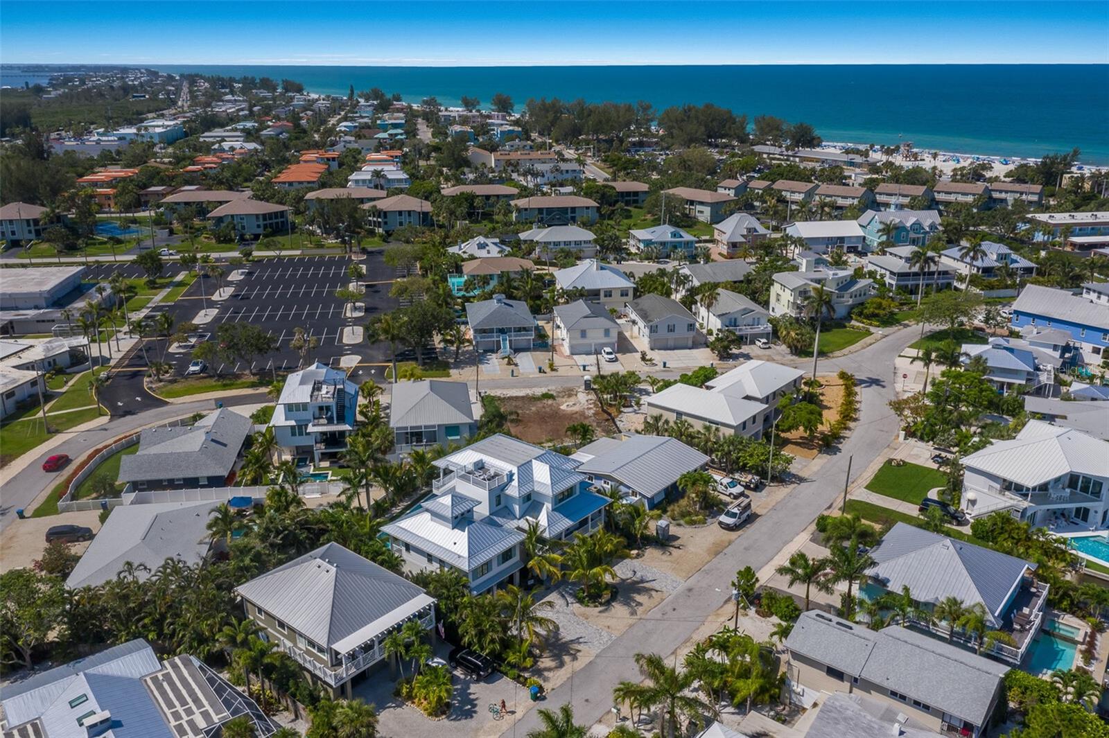 227 S HARBOR DR, HOLMES BEACH, FL — photo 57