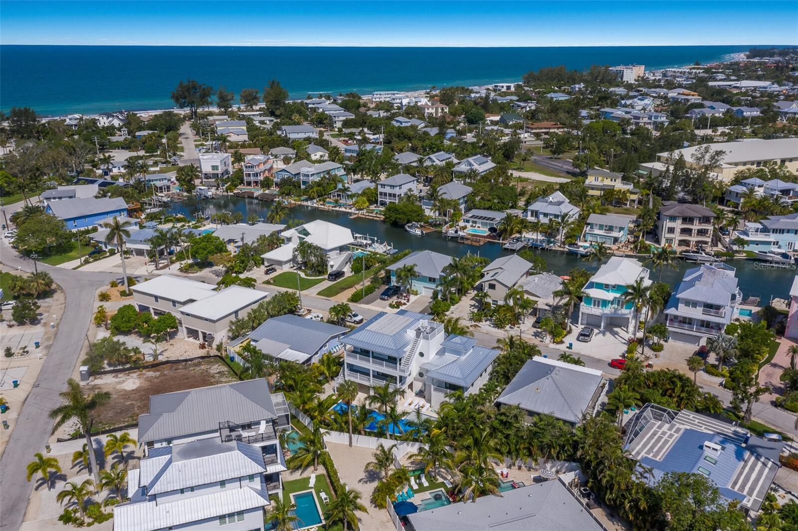 227 S HARBOR DR, HOLMES BEACH, FL — photo 61