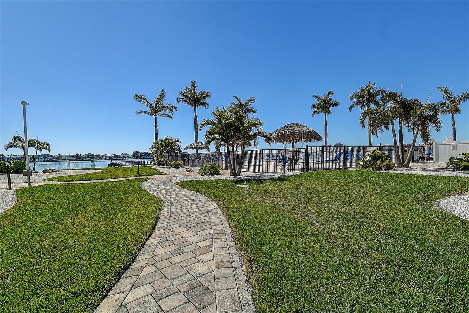5220 BRITTANY DR S #509, ST PETERSBURG, FL — photo 34