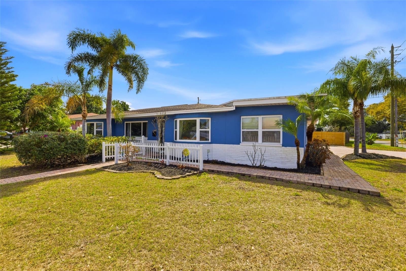 3998 22ND AVE N, ST PETERSBURG, FL — photo 4