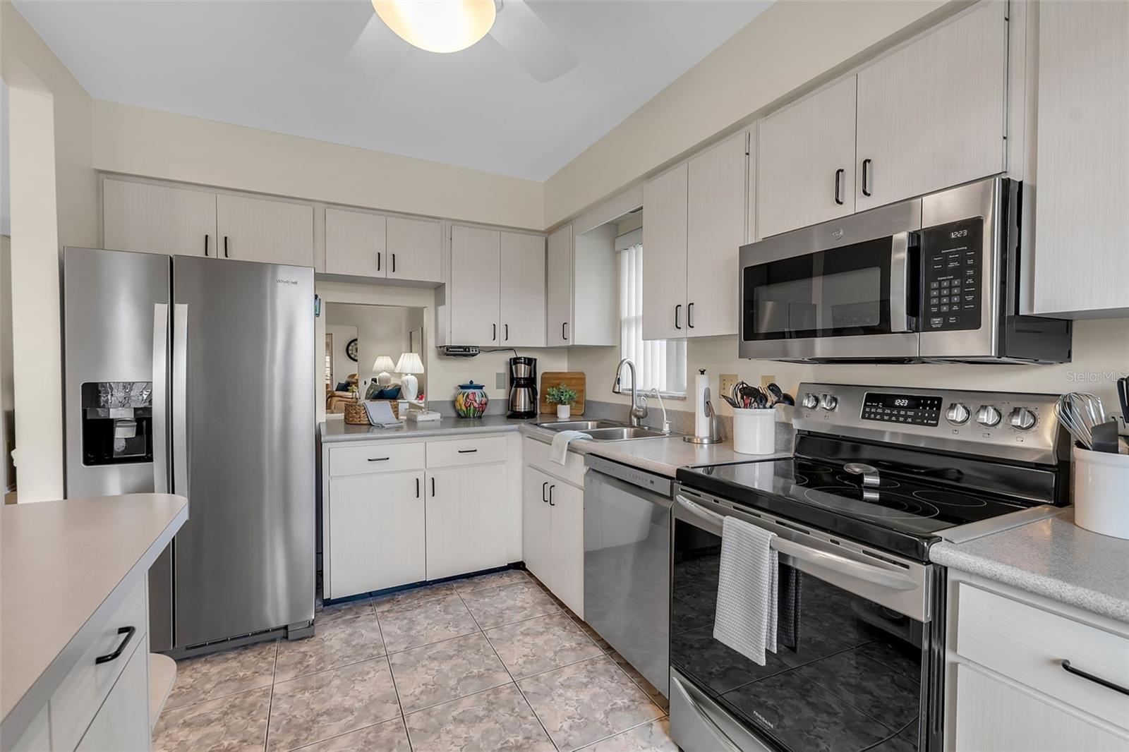 3215 MERCER RD, BRADENTON, FL — photo 9