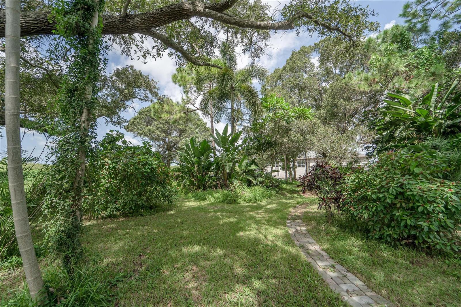 3834 29 AVE, ST PETERSBURG, FL — photo 16