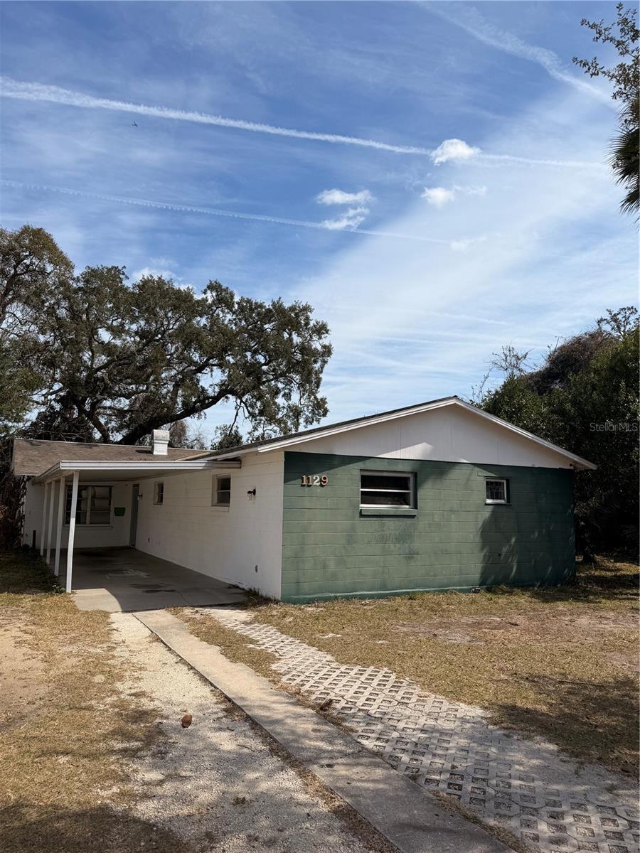 1129 HOLLY AVE, DAYTONA BEACH, FL