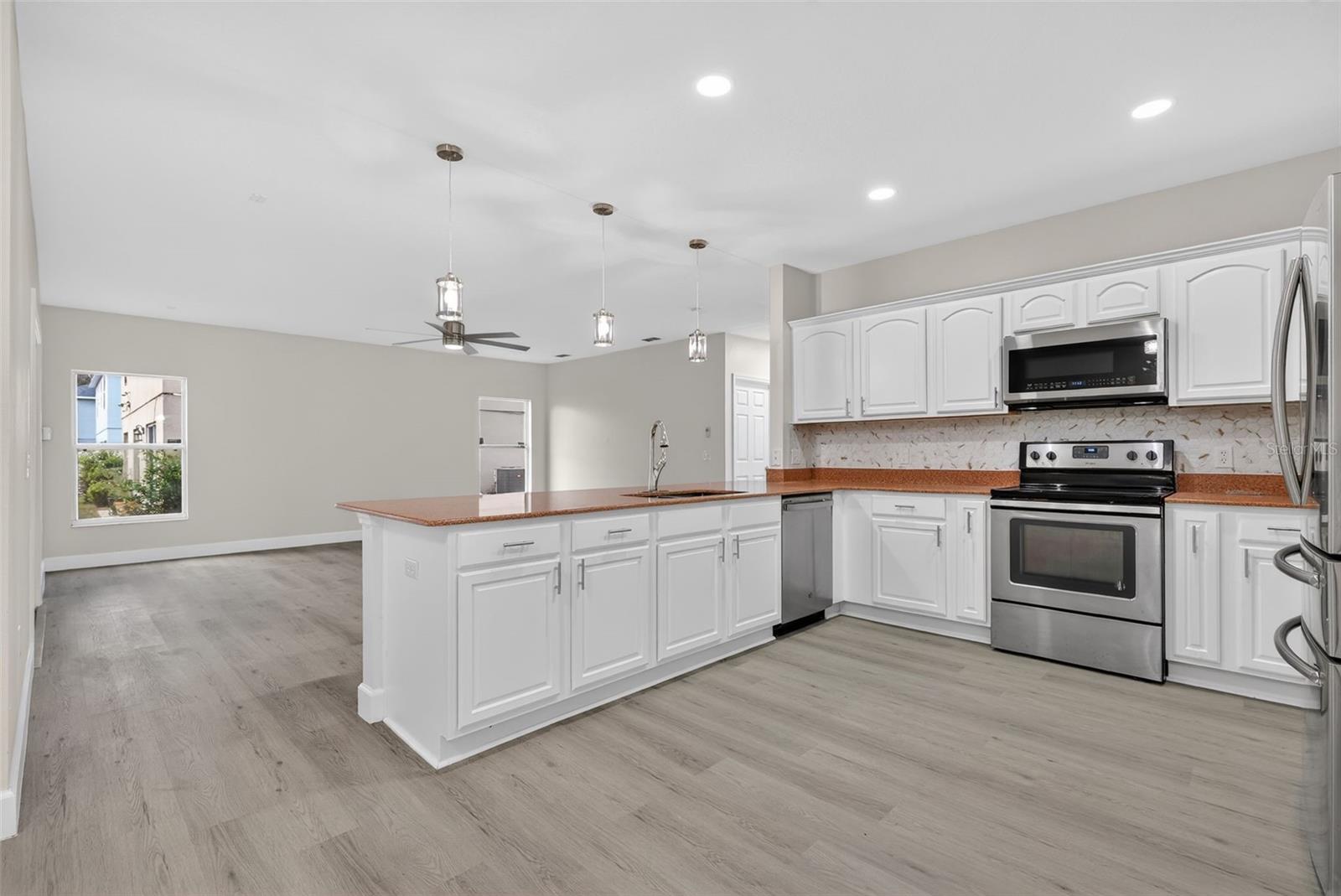402 BIG SIOUX CT, KISSIMMEE, FL — photo 18