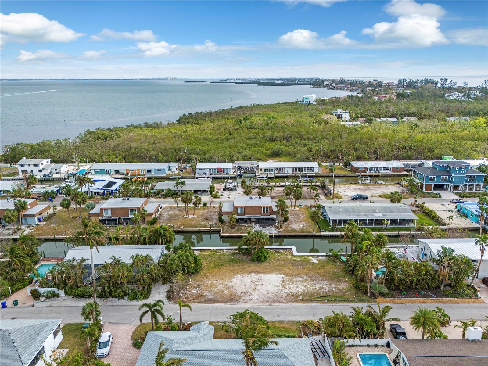 720 TARAWITT DR, LONGBOAT KEY, FL — photo 8