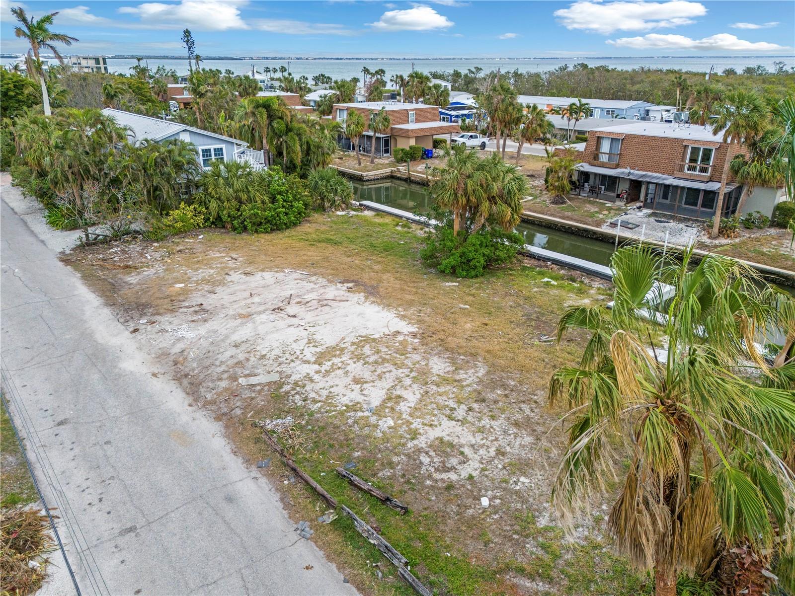 720 TARAWITT DR, LONGBOAT KEY, FL — photo 10