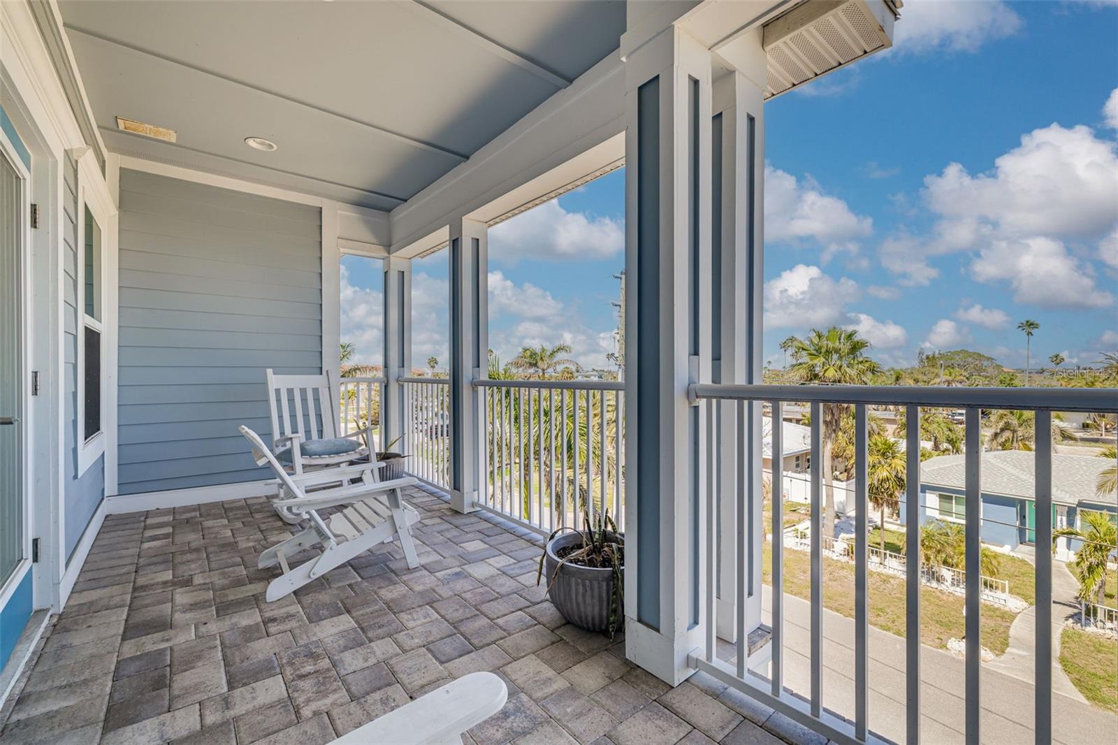 16306 1ST ST E, REDINGTON BEACH, FL — photo 25