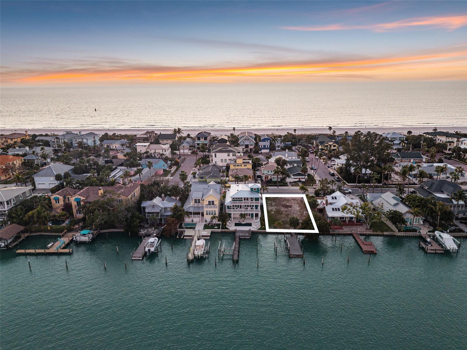 2505 PASS A GRILLE WAY, ST PETE BEACH, FL — photo 10