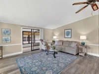 953 ORCHID ST — photo 10