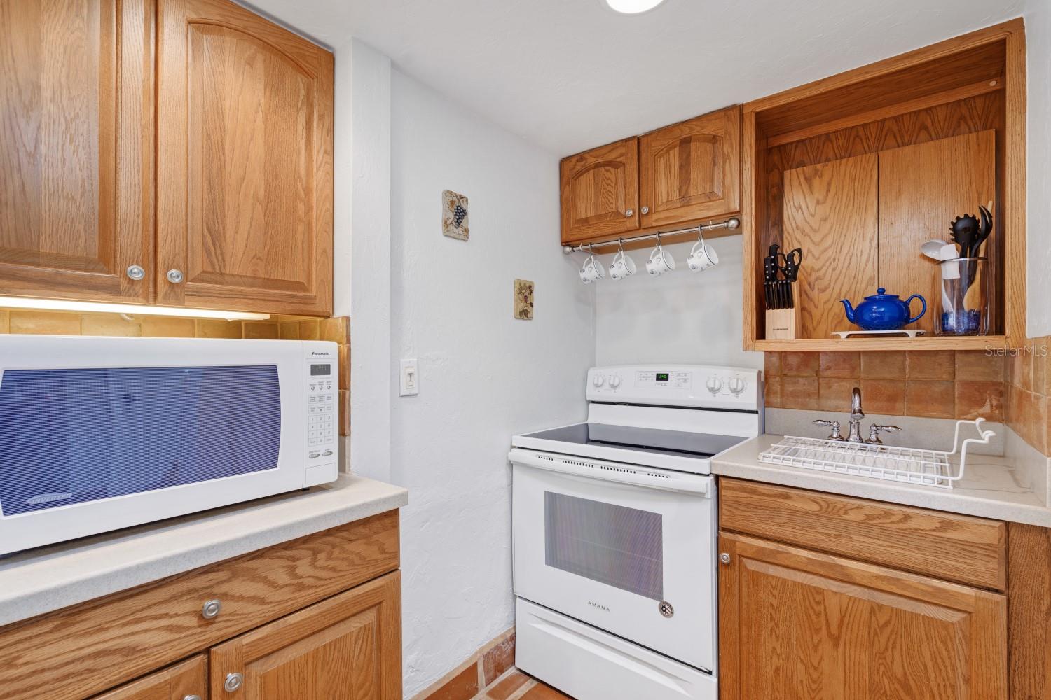 6157 MIDNIGHT PASS RD #E22, SARASOTA, FL — photo 5