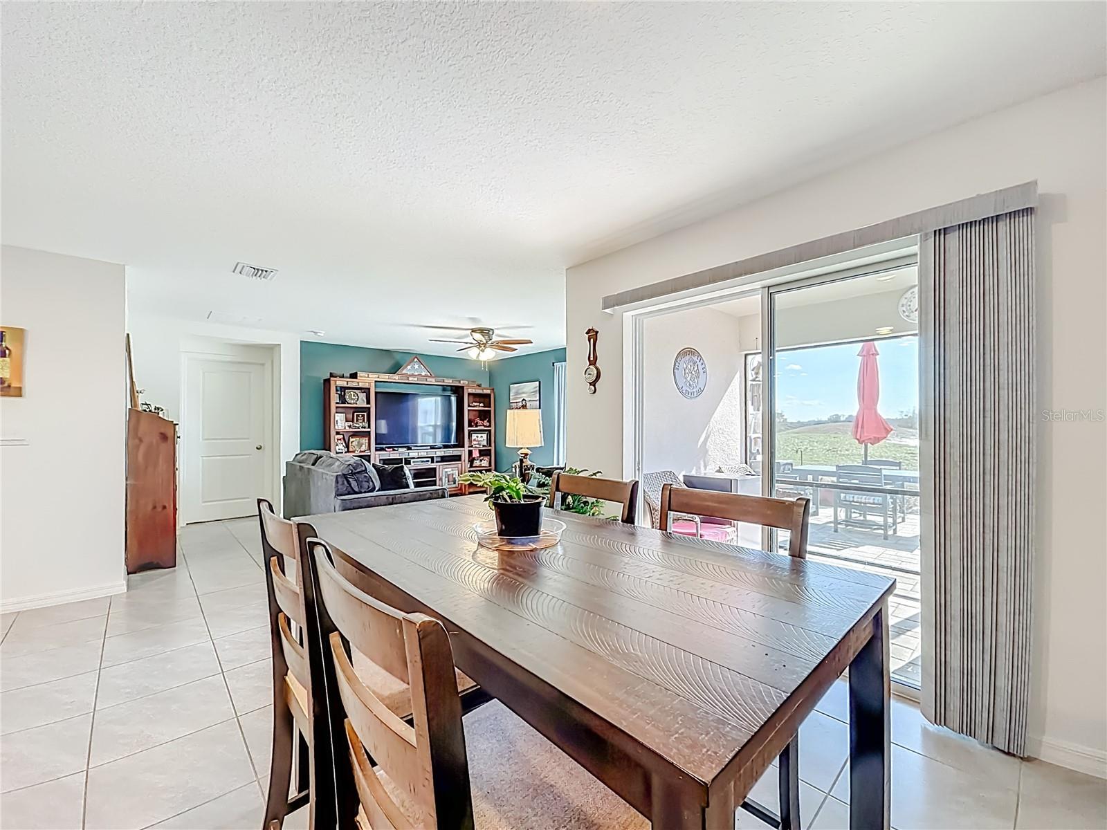 662 W FAIRWAYS VIEW DR, BEVERLY HILLS, FL — photo 13