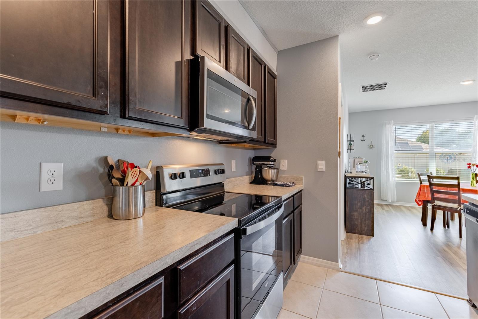 1768 HENIN CIR, TAVARES, FL — photo 18