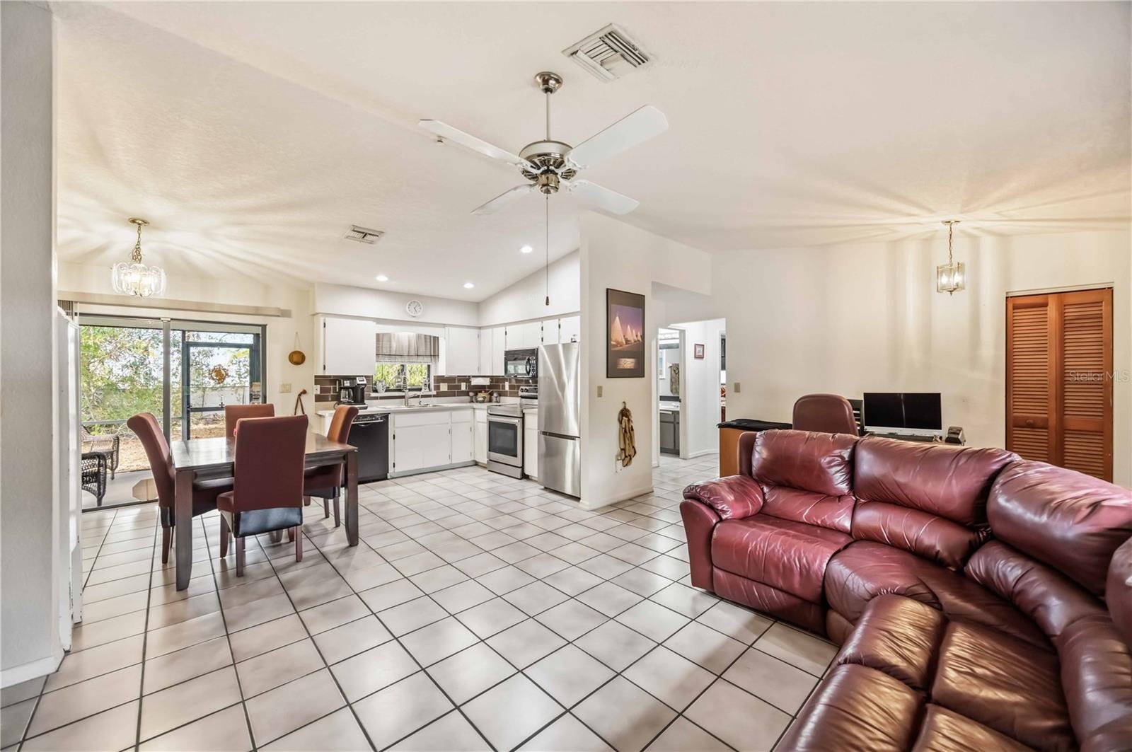 28474 COCO PALM DR, PUNTA GORDA, FL — photo 12