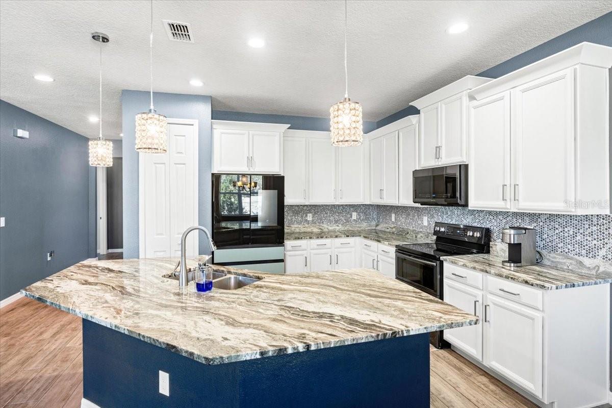 2642 FLICKER CV, SANFORD, FL — photo 8