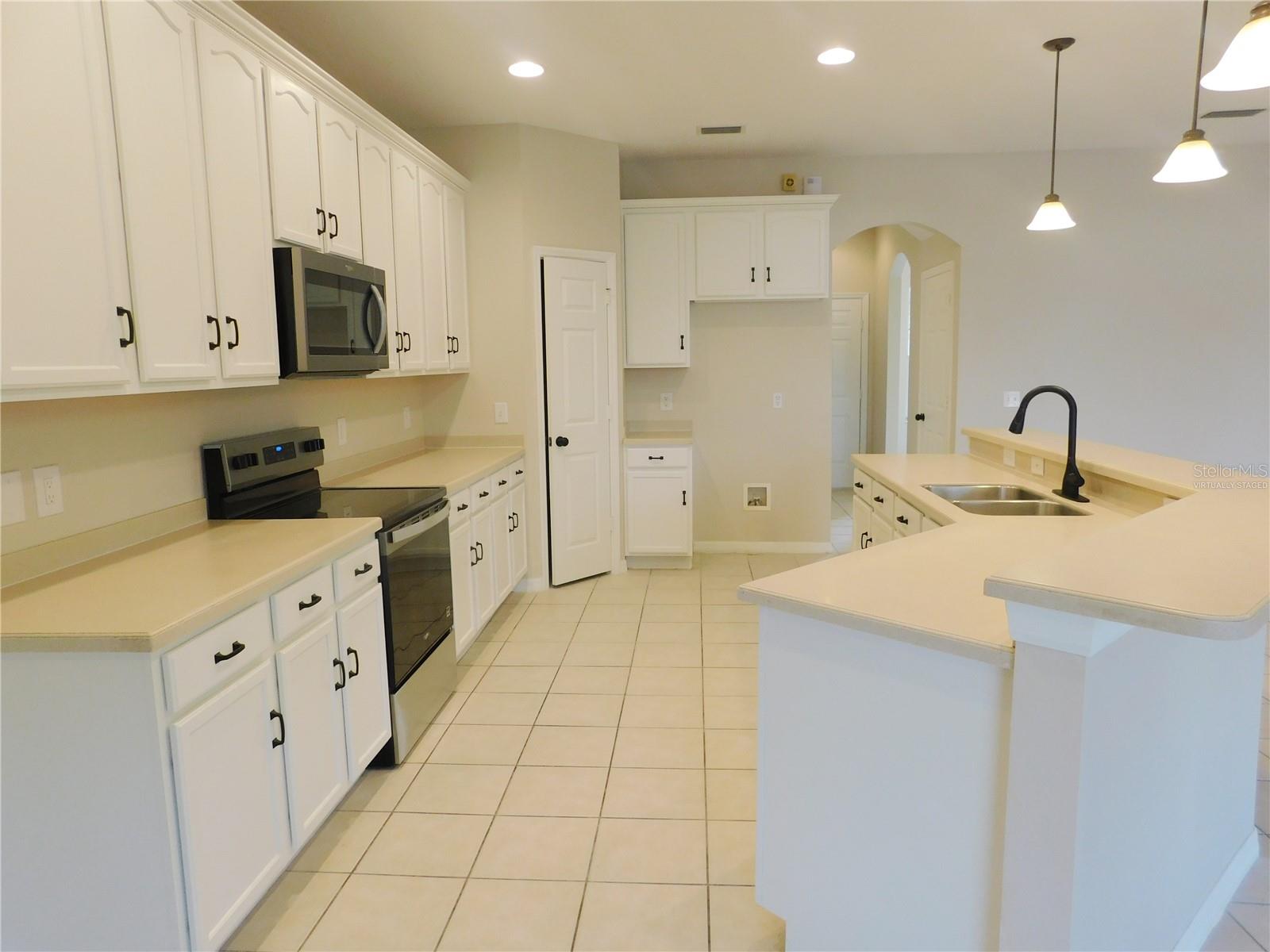 12902 CATTAIL SHORE LN, RIVERVIEW, FL — photo 6