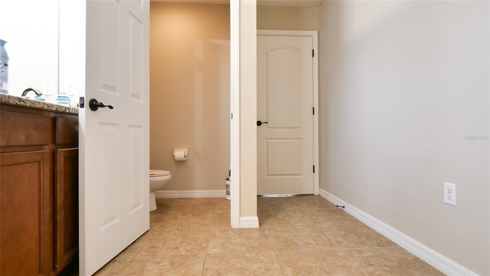 10235 VILLA PALAZZO CT, TAMPA, FL — photo 32