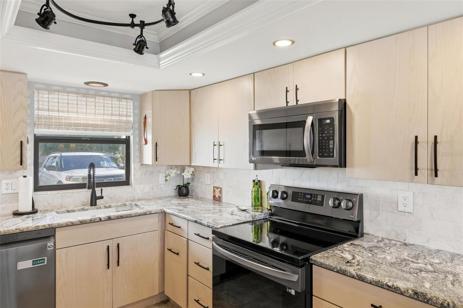 1433 MEDITERRANEAN DR #E, PUNTA GORDA, FL — photo 19
