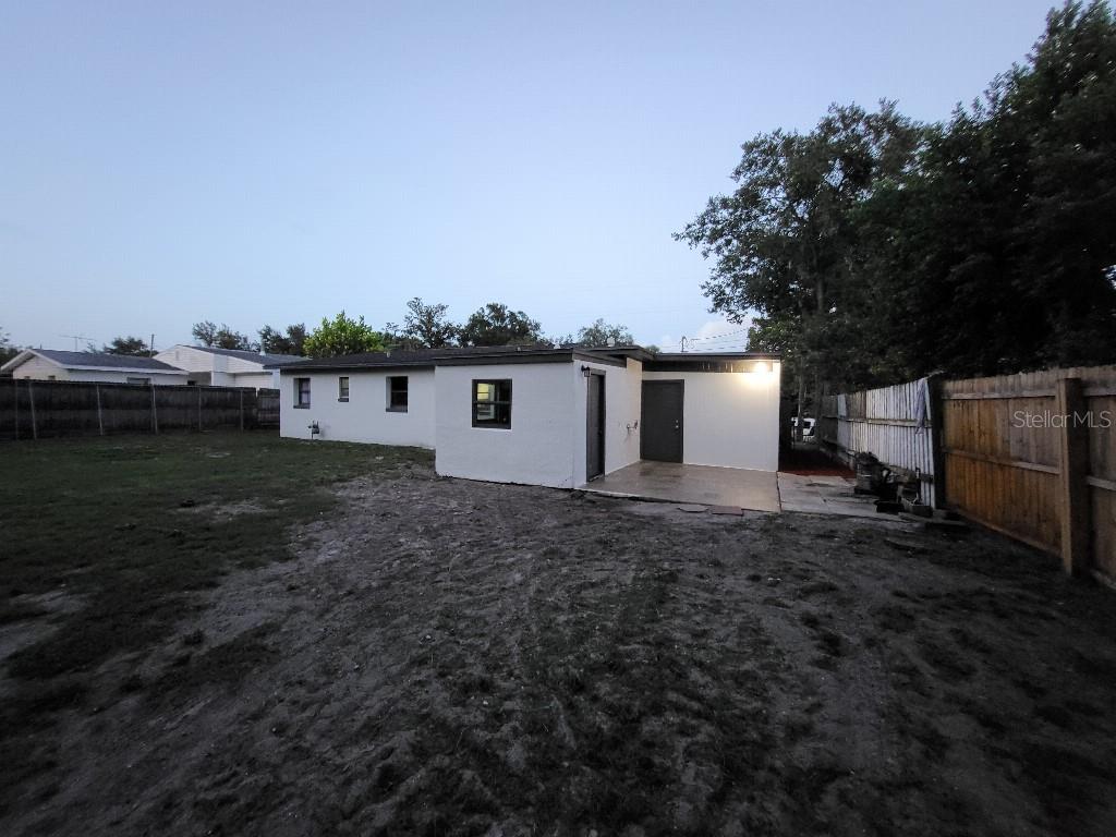 995 EMERALD DR, MOUNT DORA, FL — photo 13