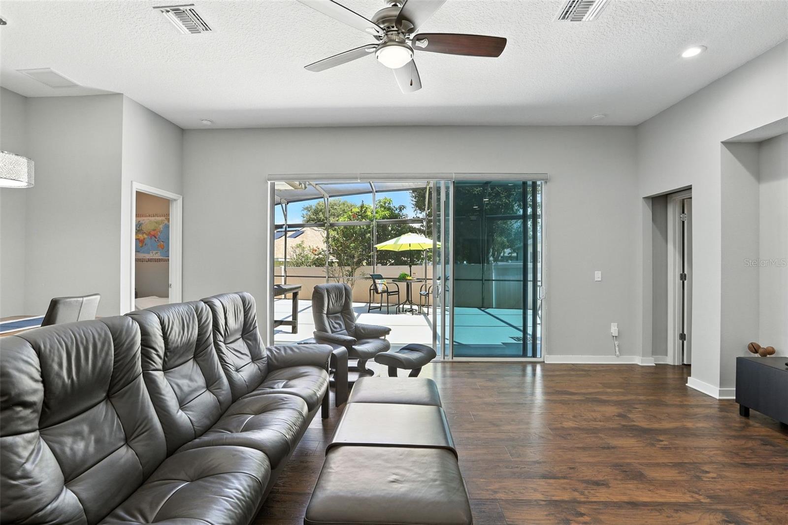 1075 CHASE DR, WINTER GARDEN, FL — photo 12