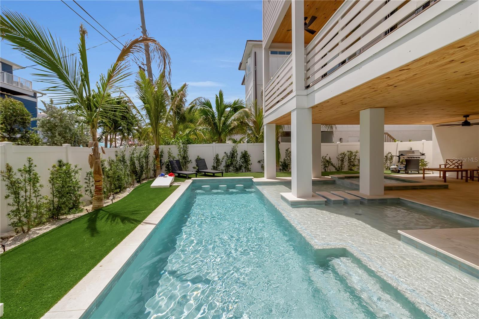 2215 AVENUE C, BRADENTON BEACH, FL — photo 5
