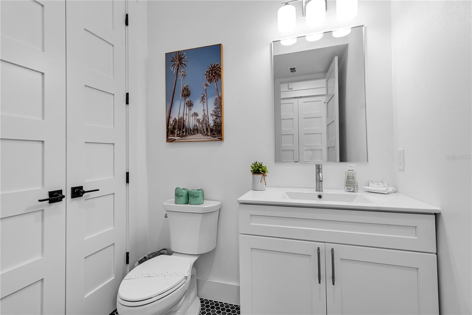 2215 AVENUE C, BRADENTON BEACH, FL — photo 28