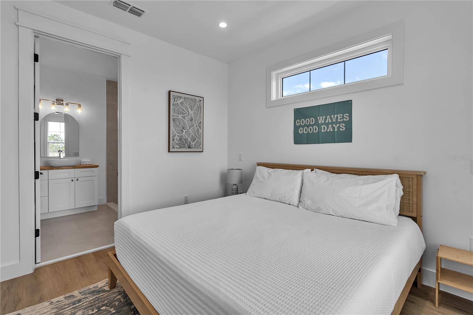 2215 AVENUE C, BRADENTON BEACH, FL — photo 43