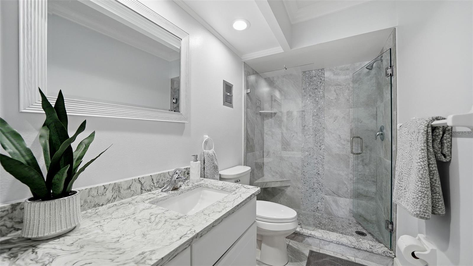 199 WHISPERING SANDS DR #204, SARASOTA, FL — photo 34