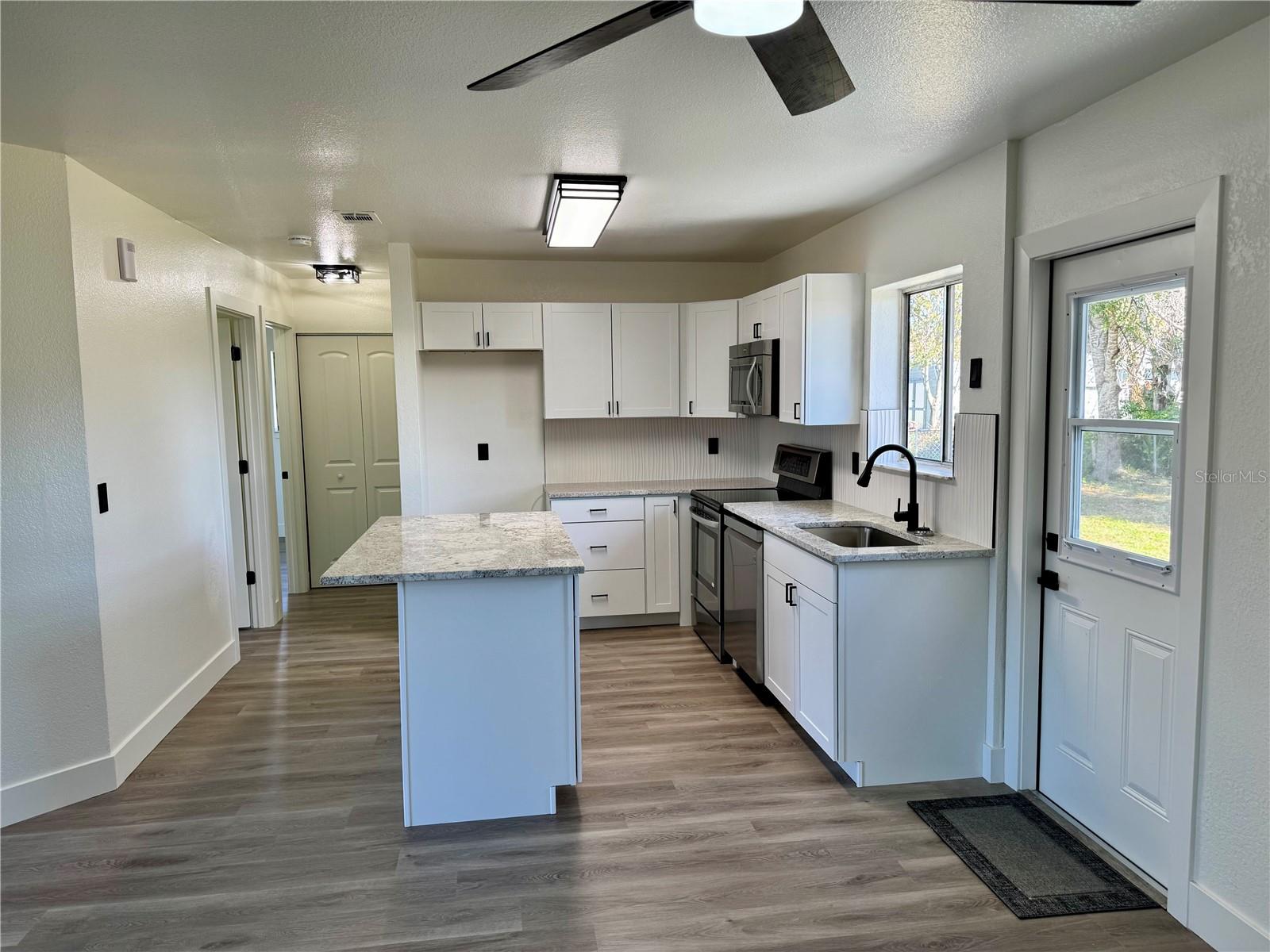 325 CAPATOLA ST, PORT CHARLOTTE, FL — photo 5